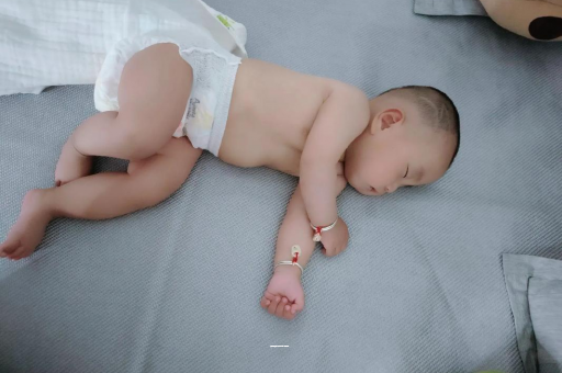 儋州五个月宝宝体重